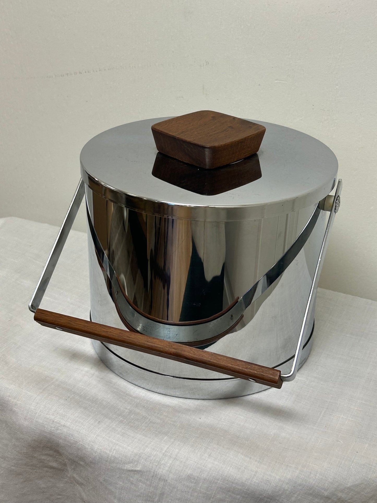1970s Vintage Atapco Ice Bucket