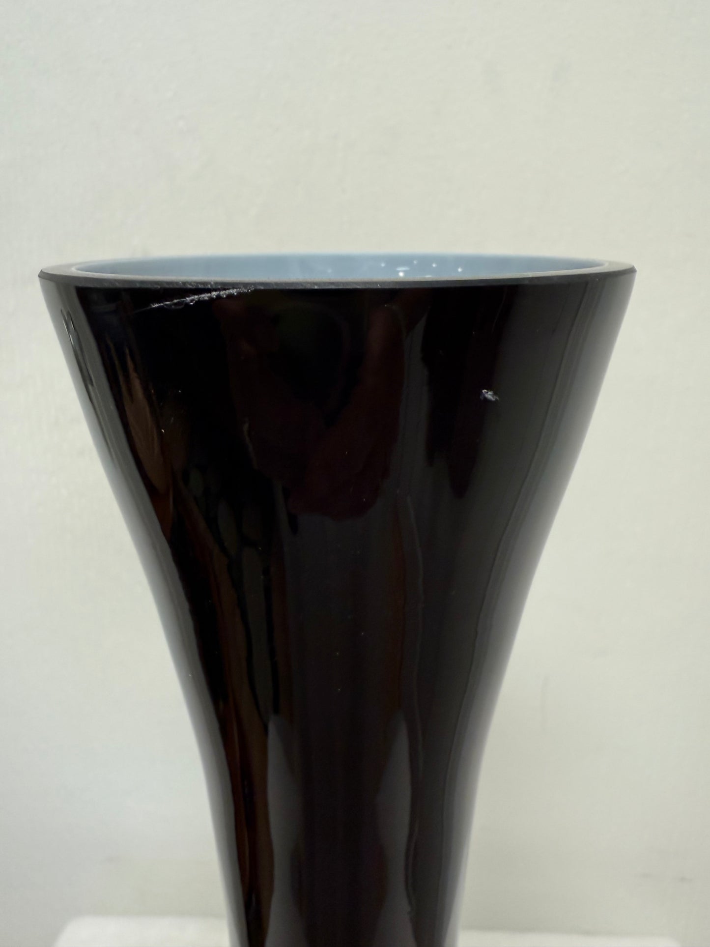 Black Modern Vase