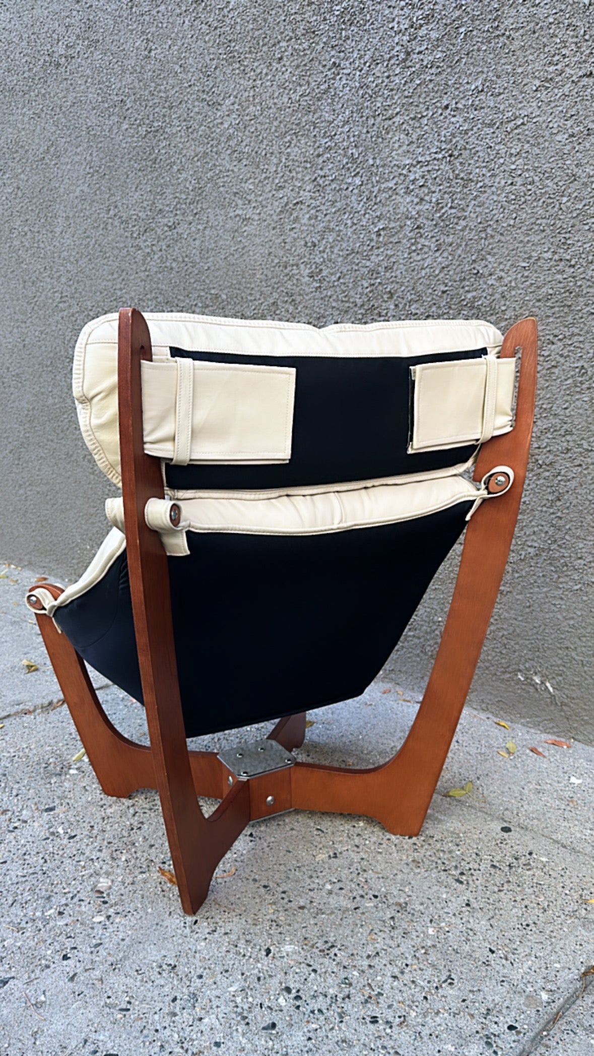 Luna Style Leather Chair