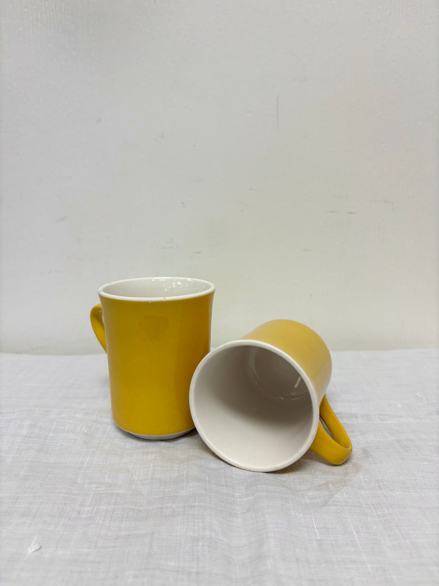 Vntg Yellow Mugs