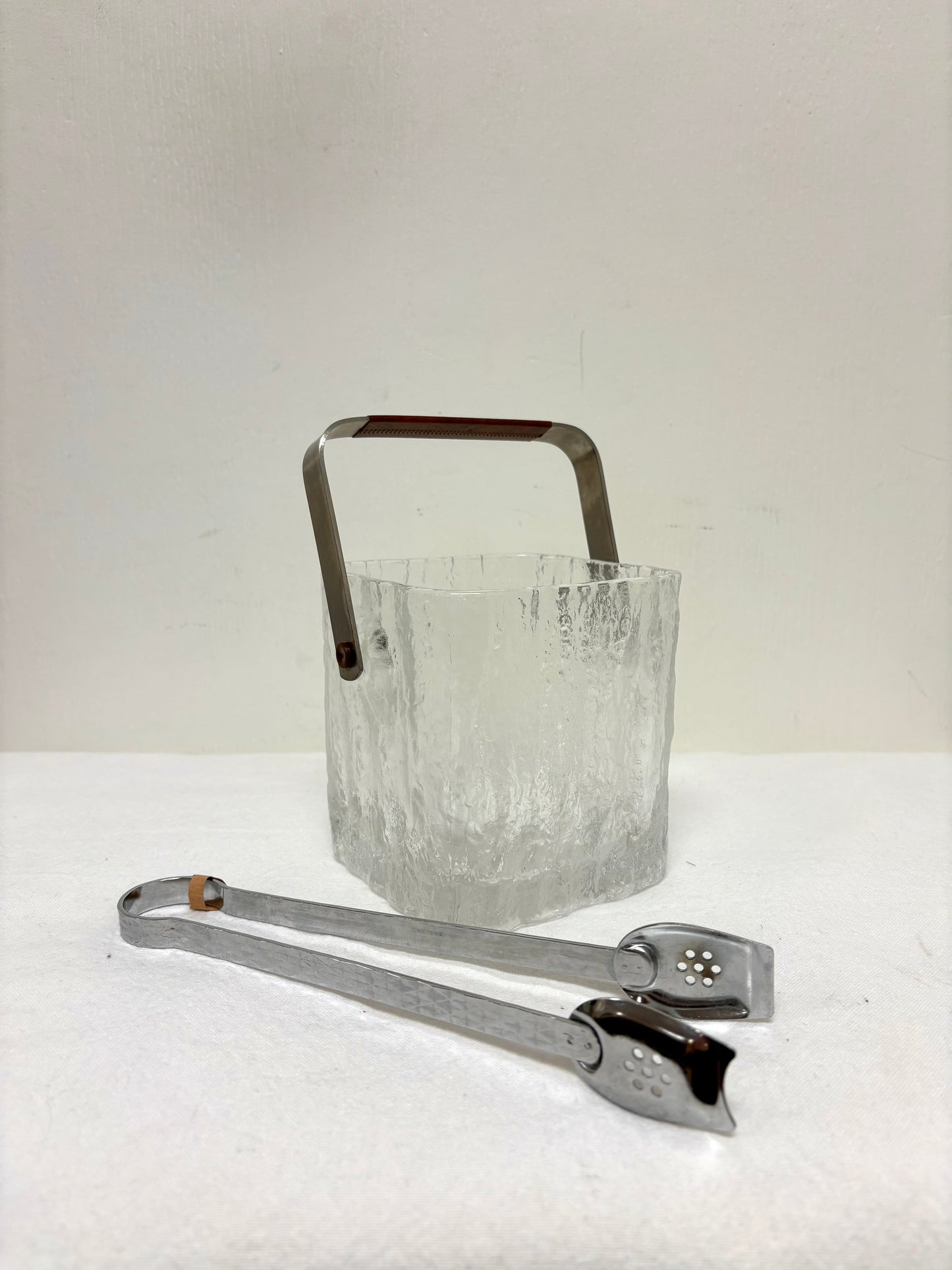Glacier Ice Bucket