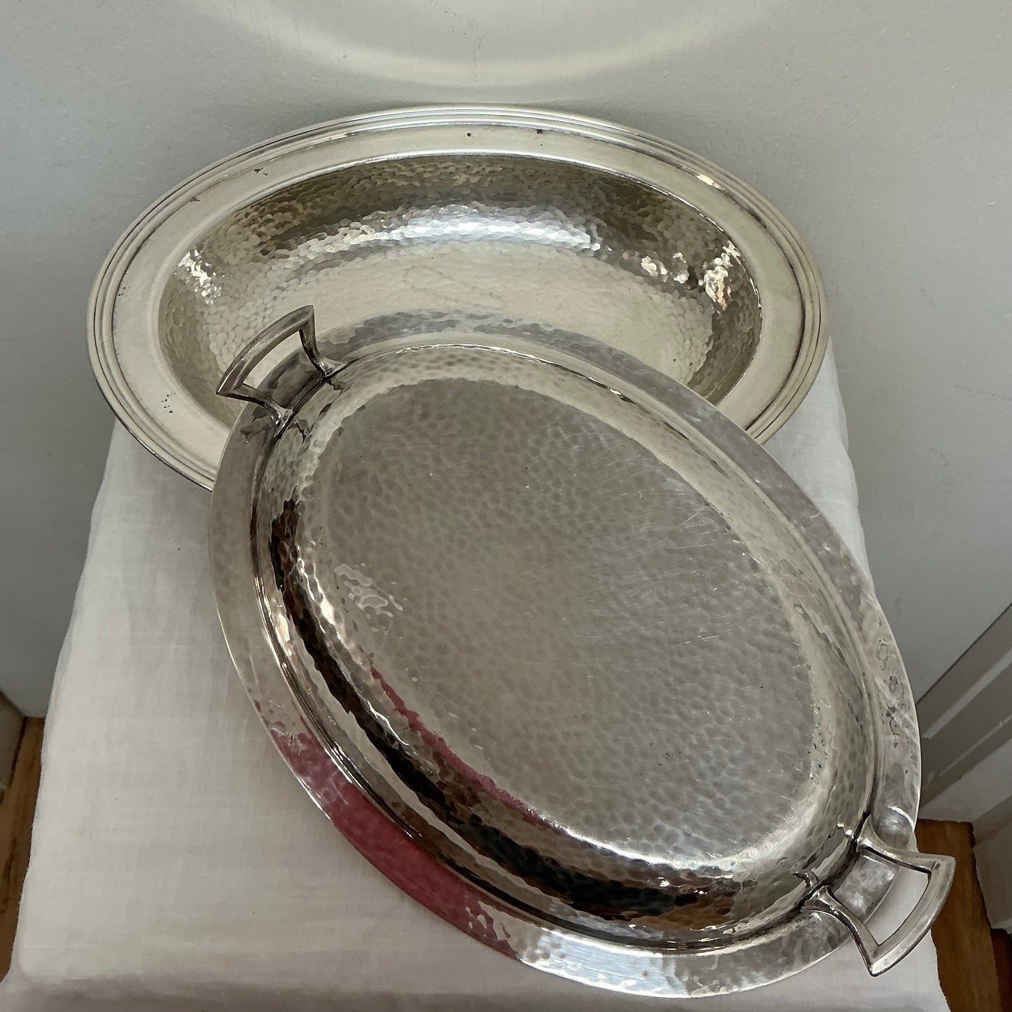 Meriden Oval Silver-Plated Lidded Hammered Serving Dish