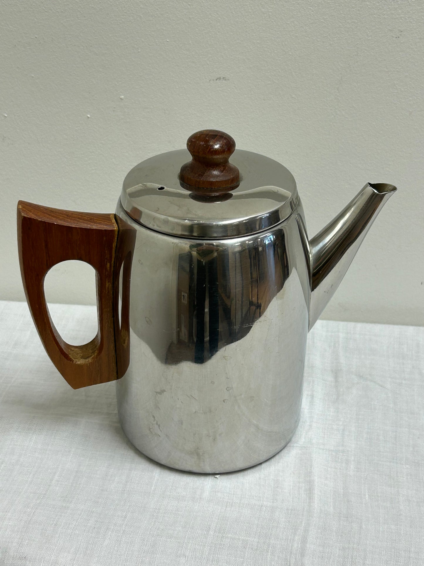 Vintage 1960s Sona Tea Kettle