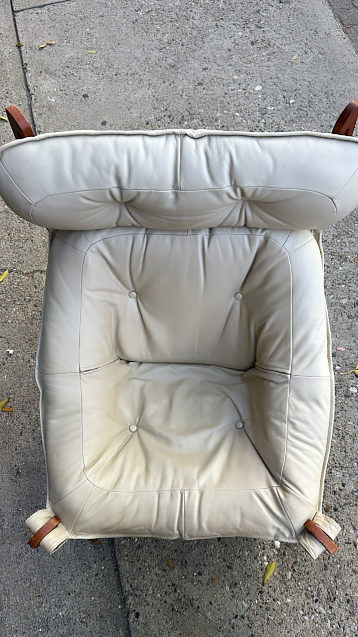 Luna Style Leather Chair