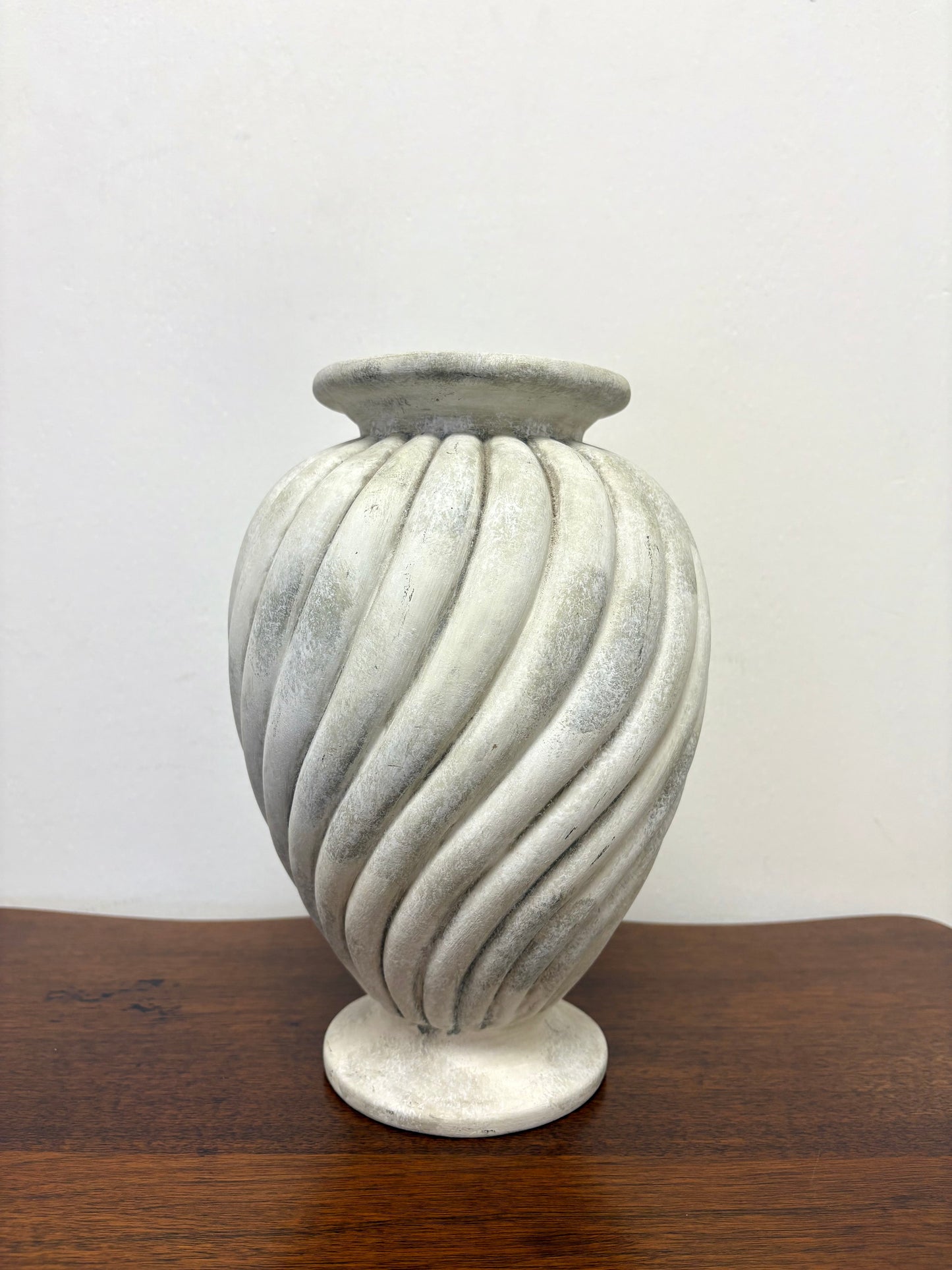 Swirl Vessel