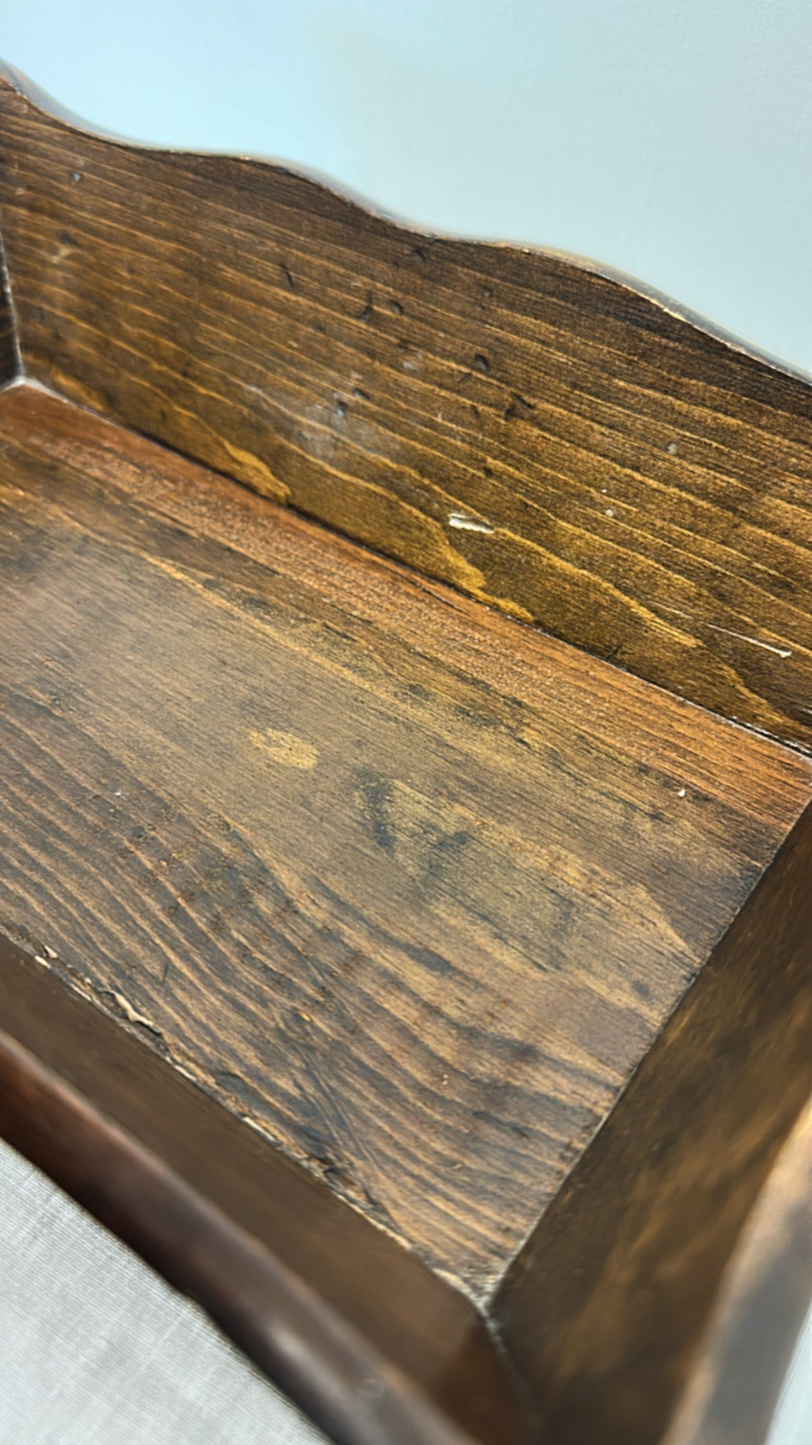 Scalloped Box