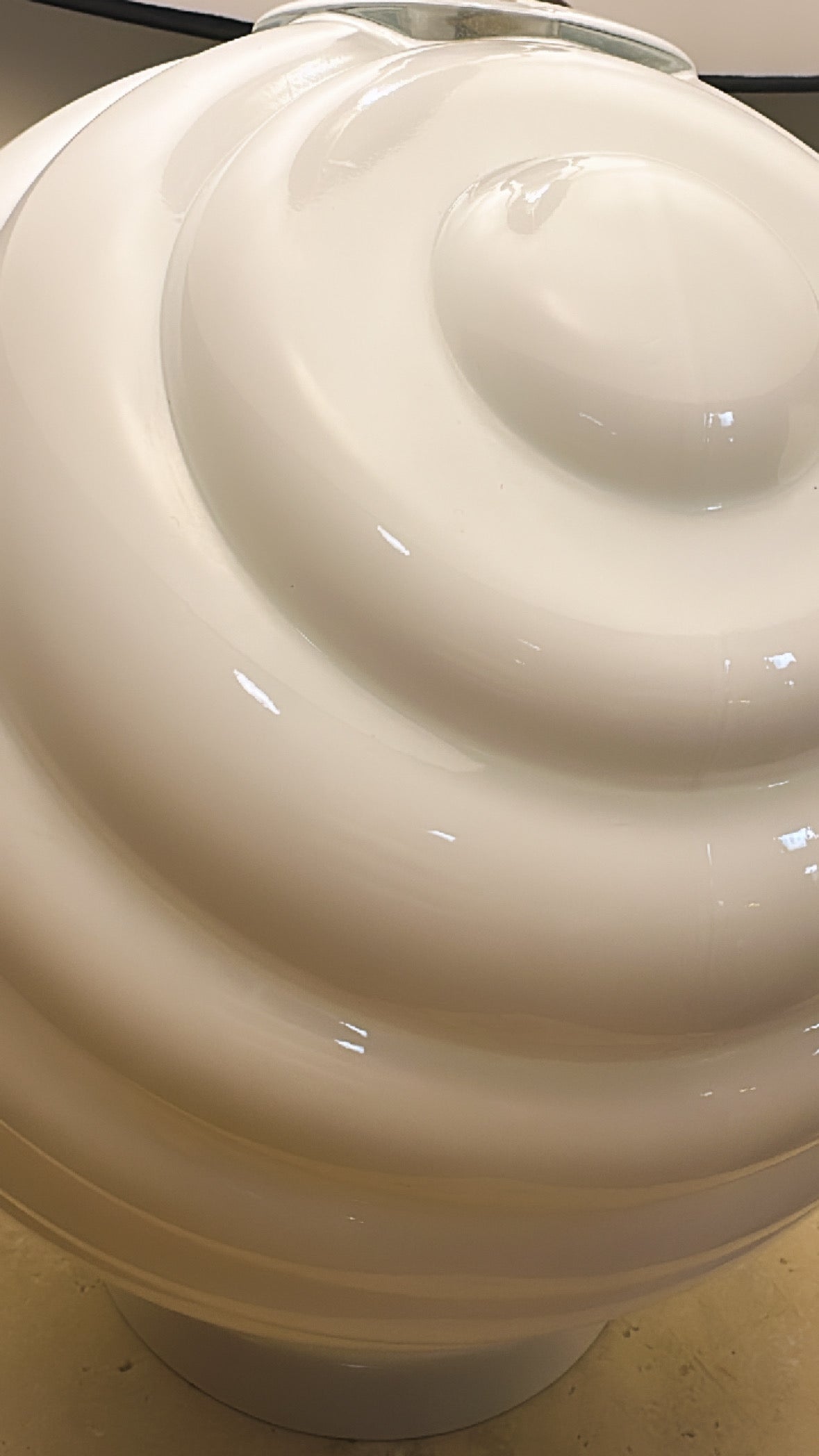 Sphere Swirl Lamp