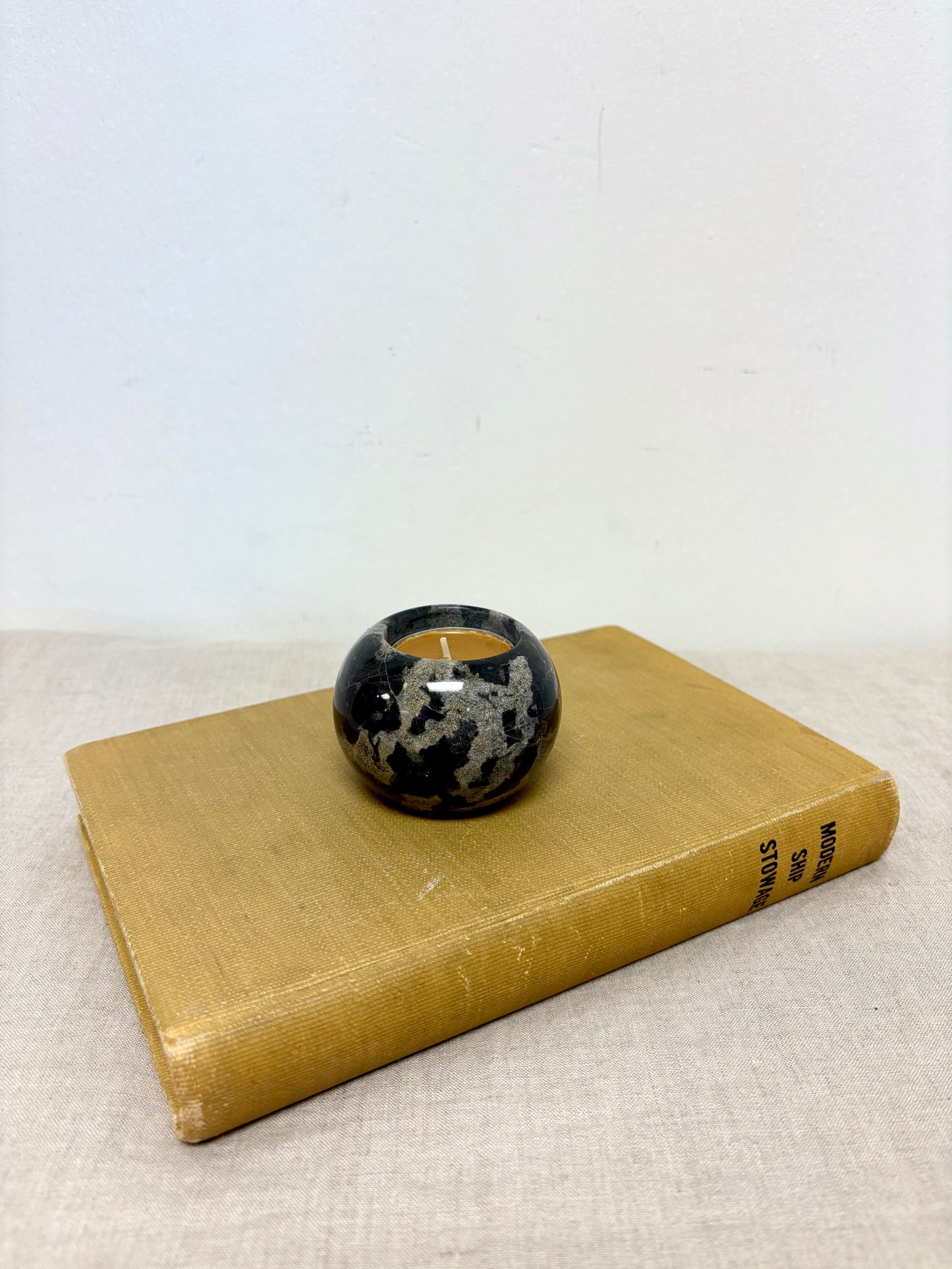 Marble Round Tealight Holder