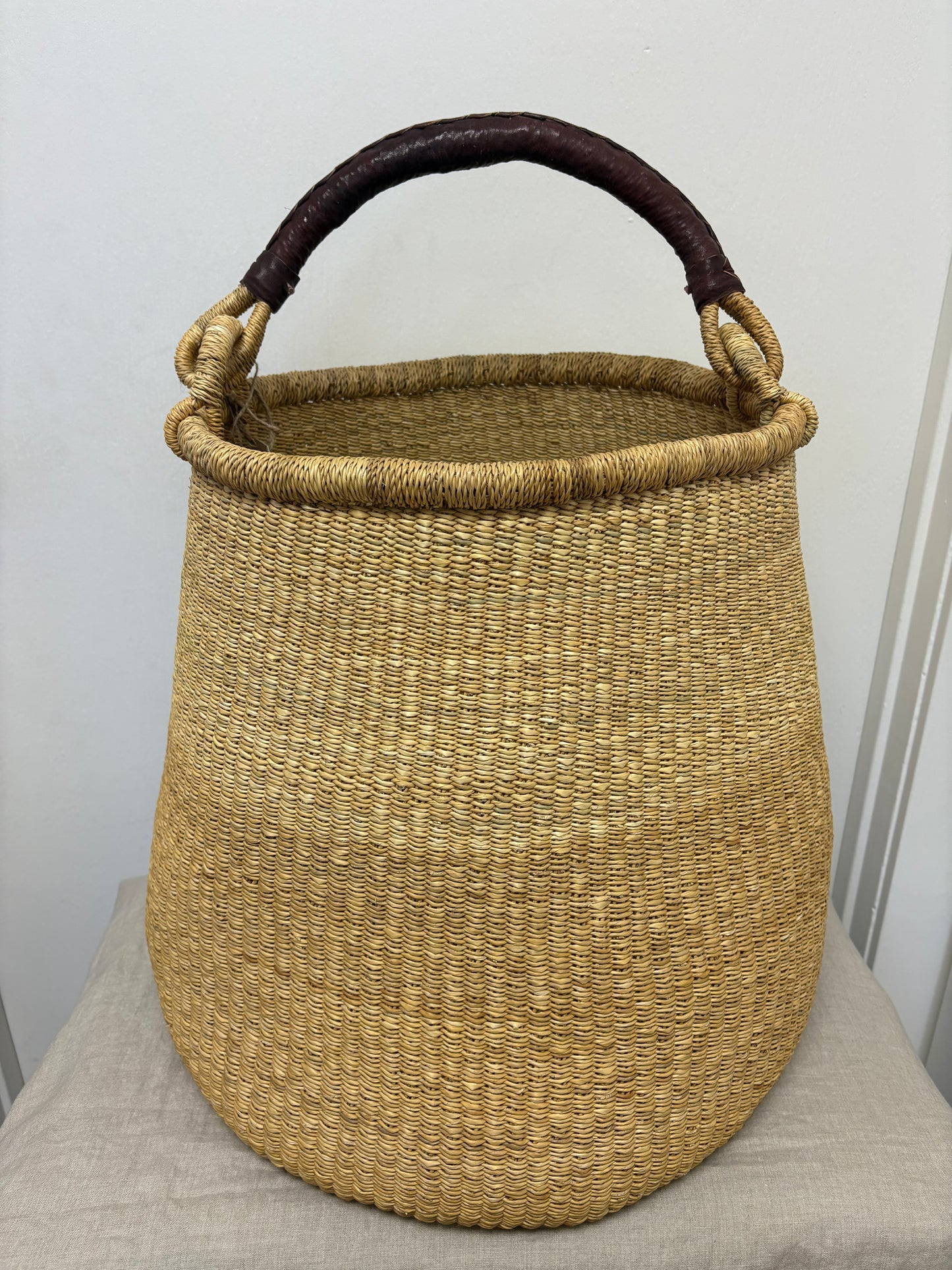 Sika Pot Laundry Basket