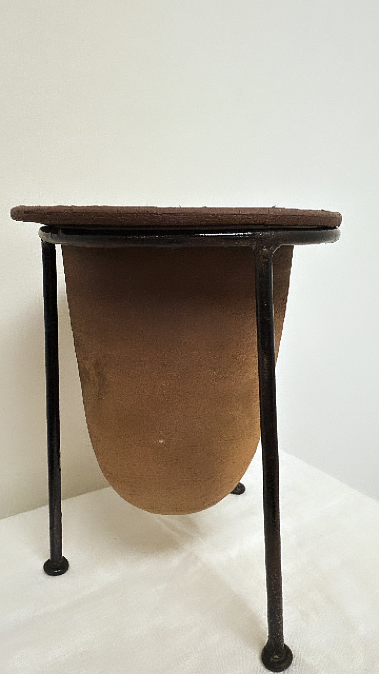 Terracota Planter on Stand