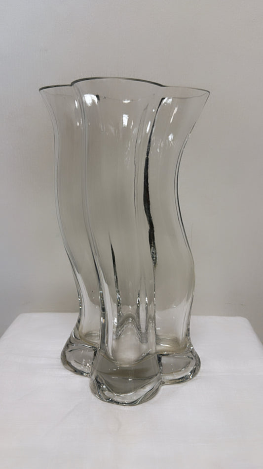 80s WAVY VASE