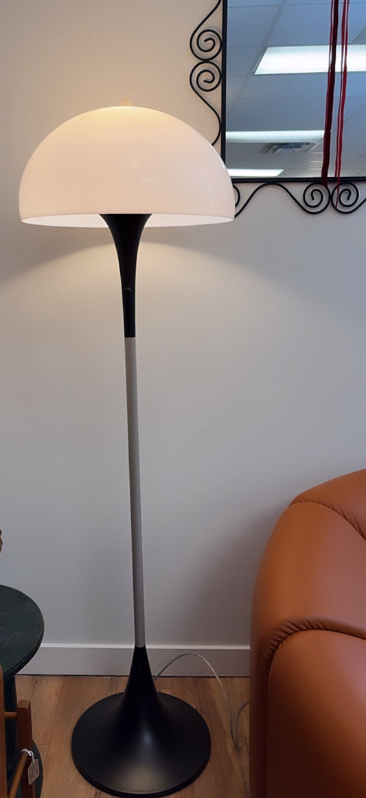 MCM-Style Mushroom Floor Lamp – Panthella Inspired