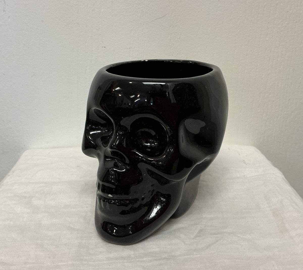 Black Skull Mug
