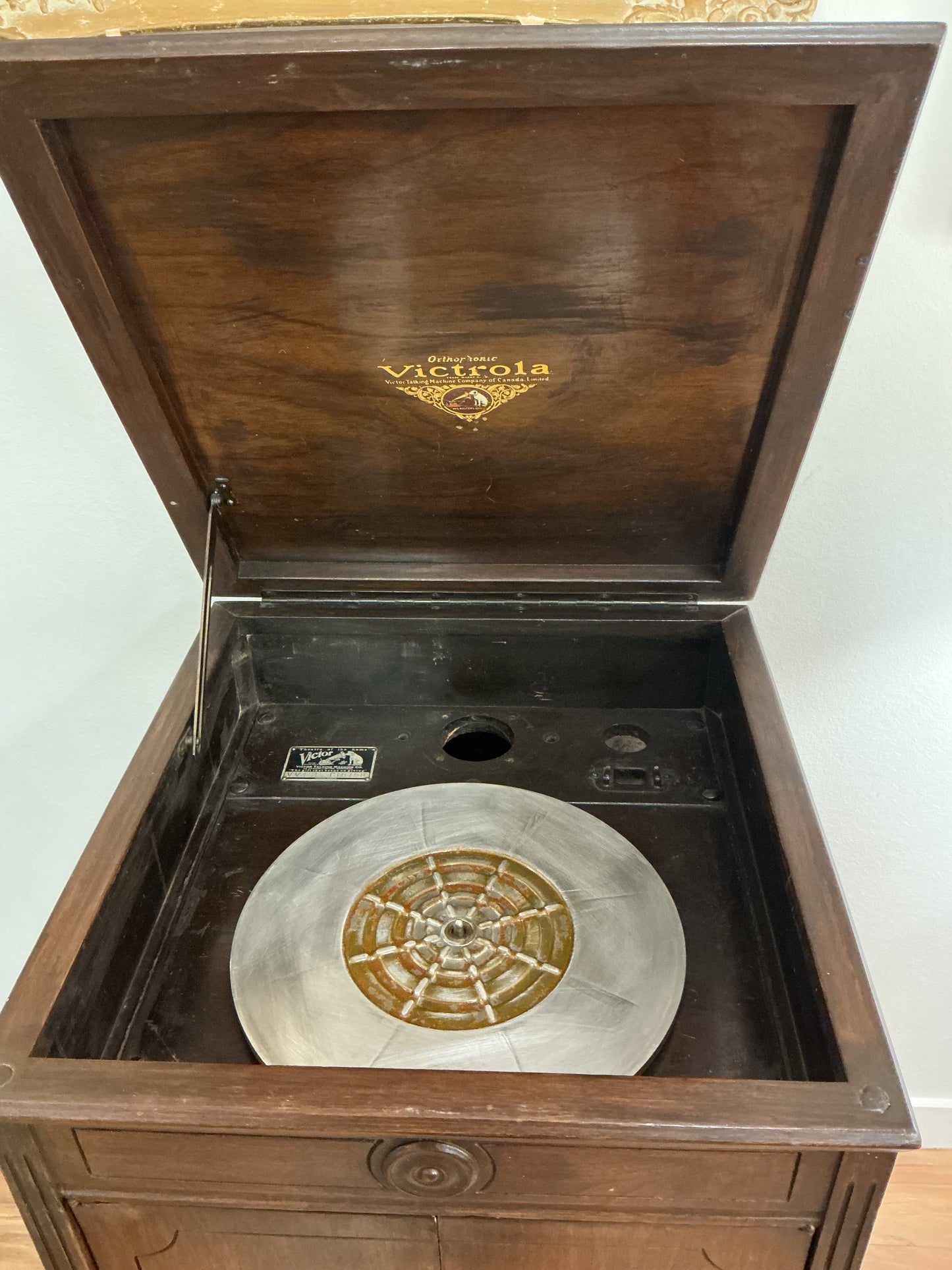 Victorola Phonograph Cabinet