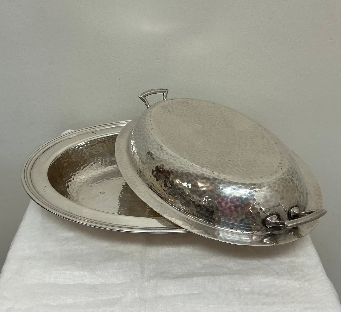 Meriden Oval Silver-Plated Lidded Hammered Serving Dish