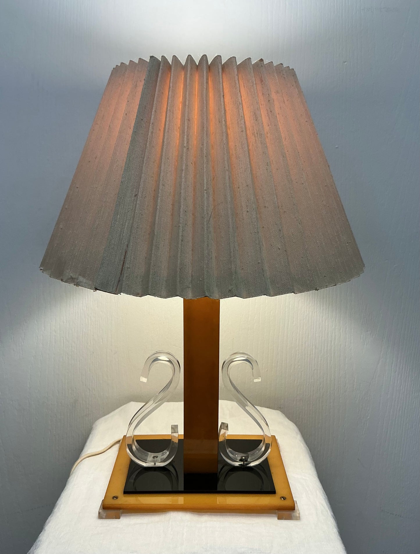 Rare MCM Lucite Table Lamp – Circa 1960s