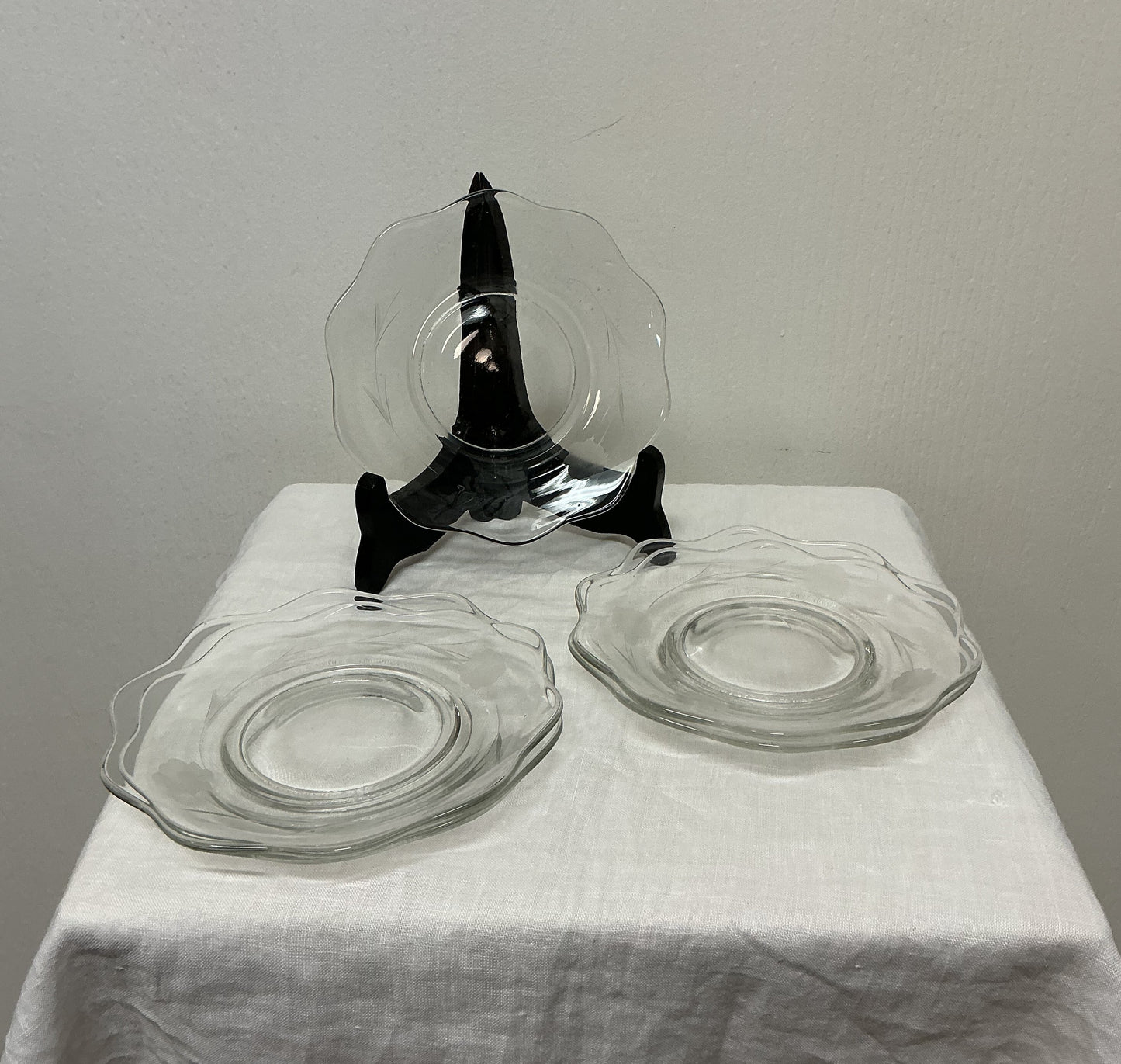 Vintage Clear Plates Set