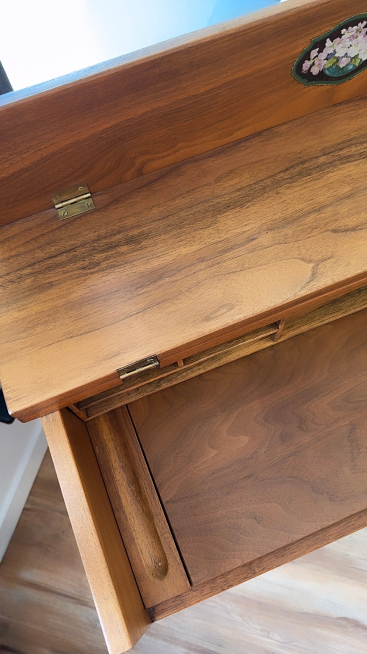 Restored Antique Walnut Flip-Top Spinet Desk