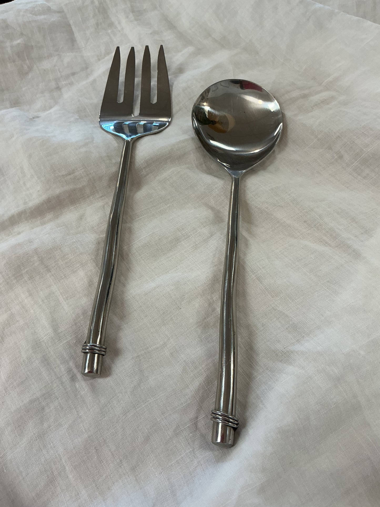 Wavy Salad Tongs