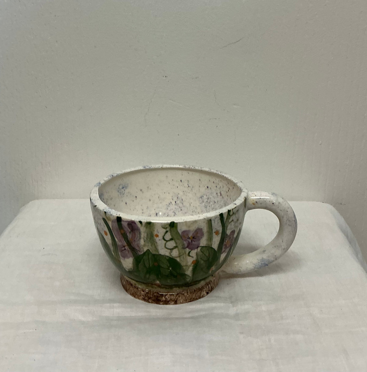 VINTAGE HAND-PAINTED WHIMSICAL 3-PC STACKABLE TEAPOT SET