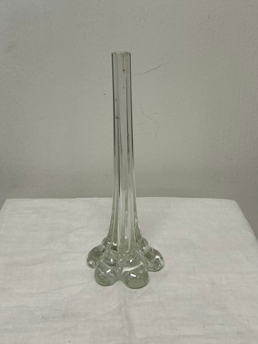 VINTAGE SCALLOPED BUD VASE