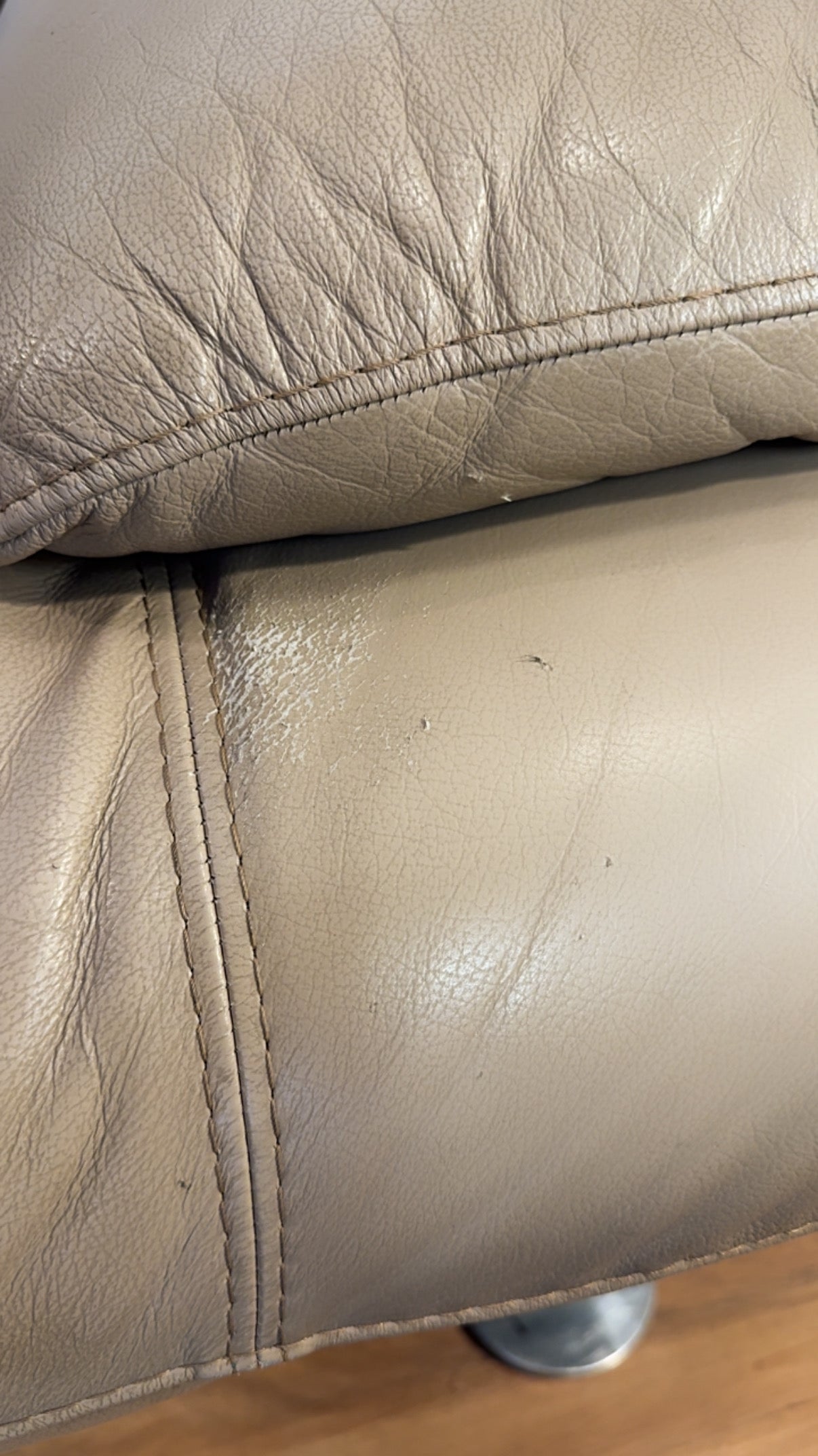 Nicoletti Leather Loveseat