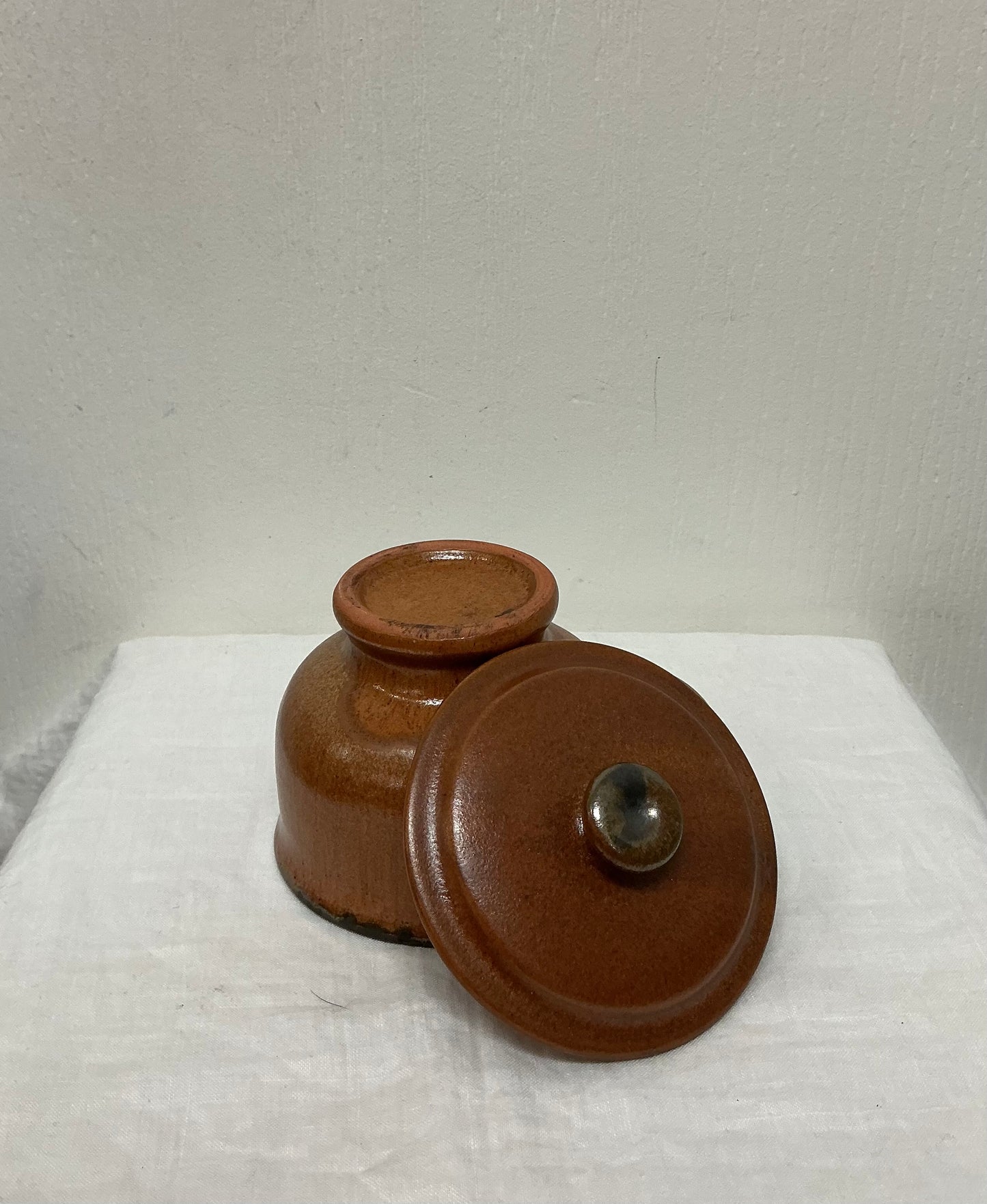 Vintage Stoneware Lidded Soup Mug – Earth Brown