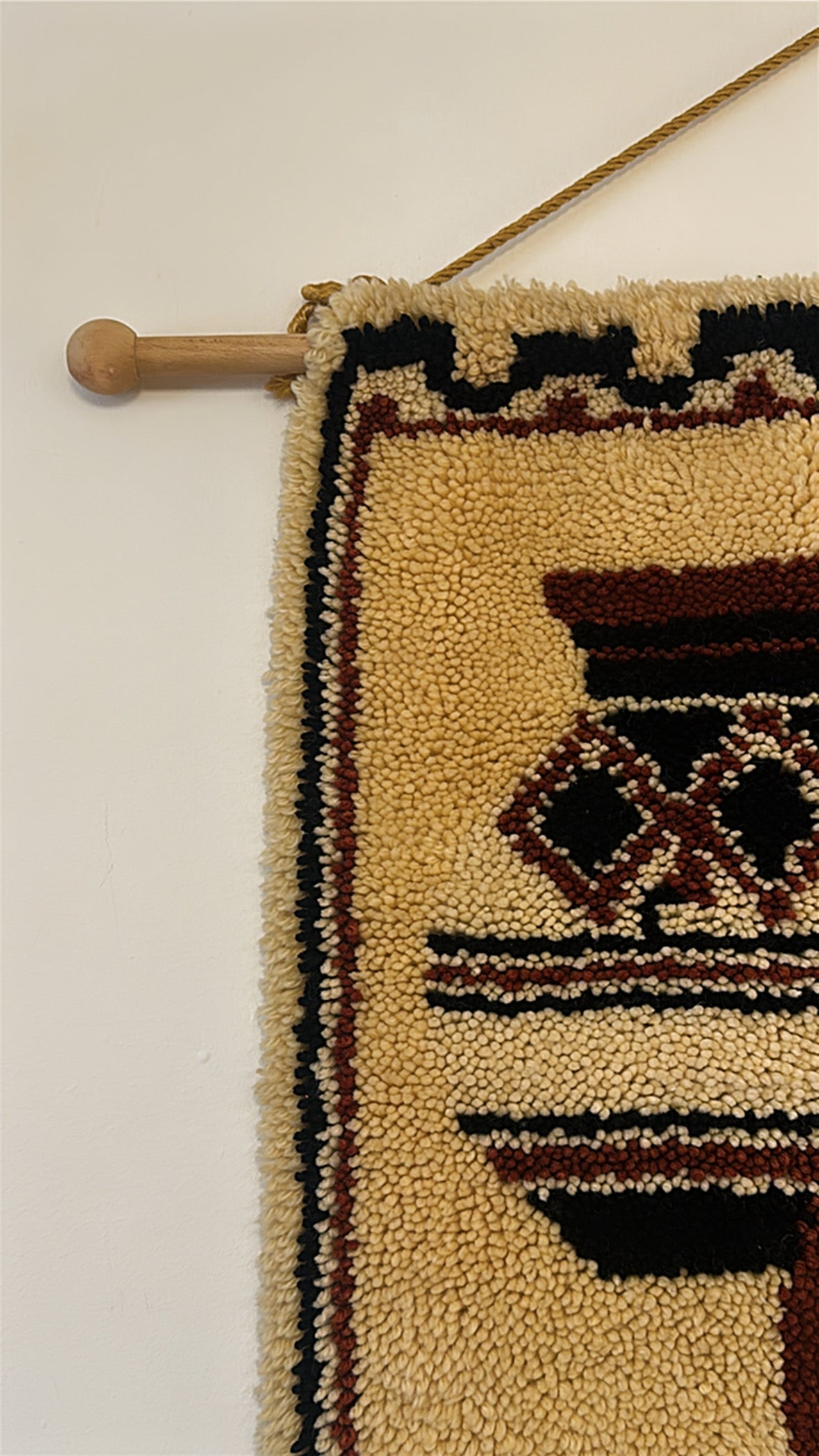 VINTAGE WALL HANGING