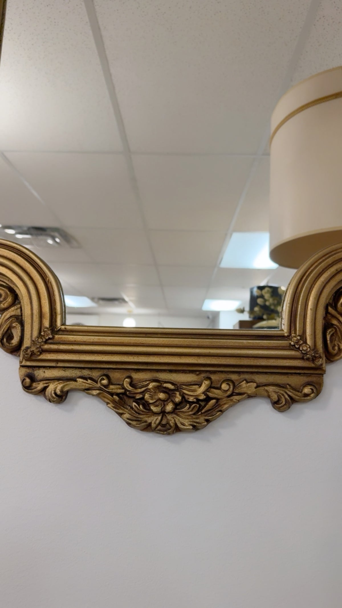 HOLLYWOOD REGENCY ORNATE VINTAGE GOLD RESIN WALL MIRROR