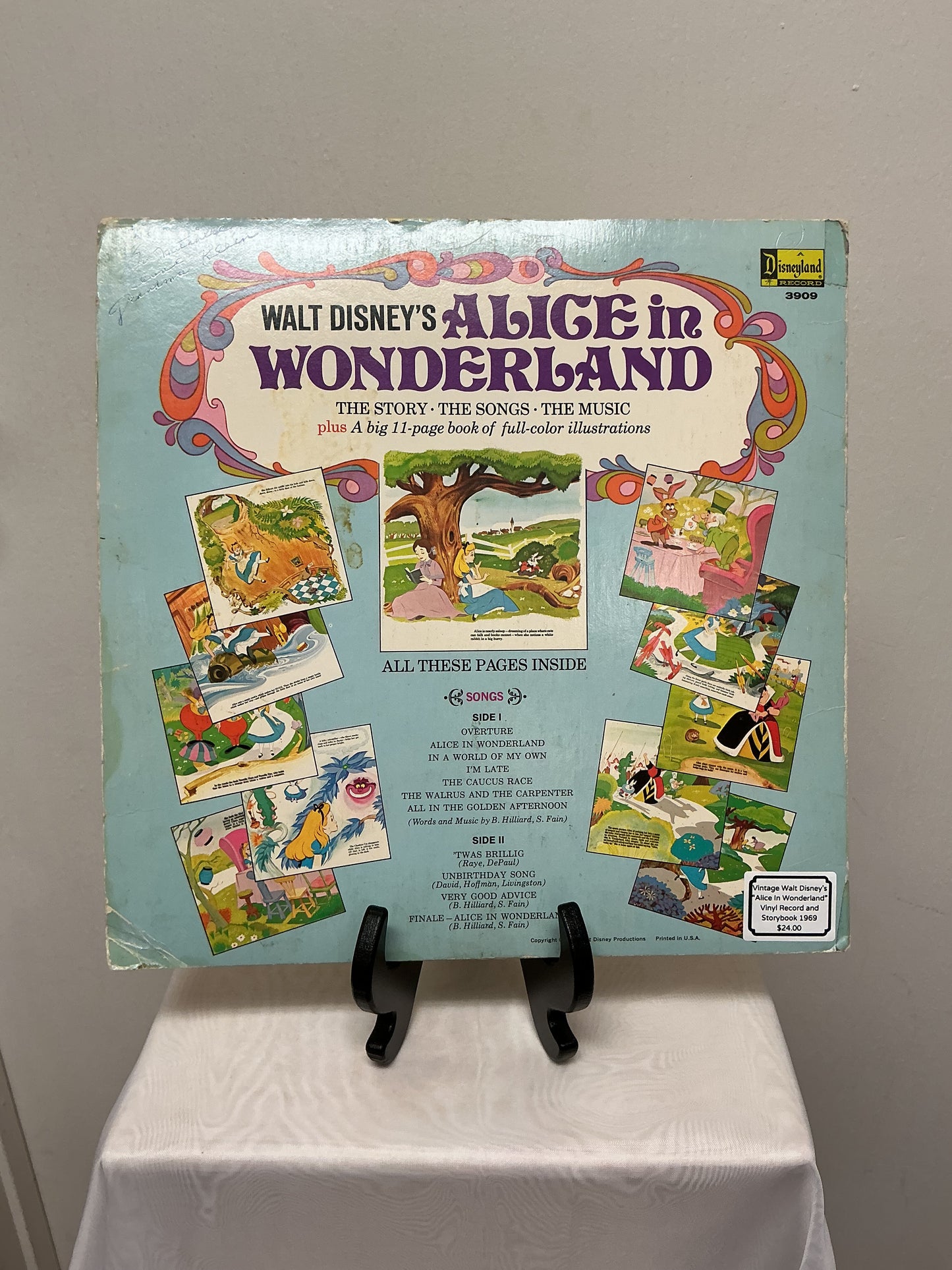 Alice In Wonderland Illustrated Book and Record
