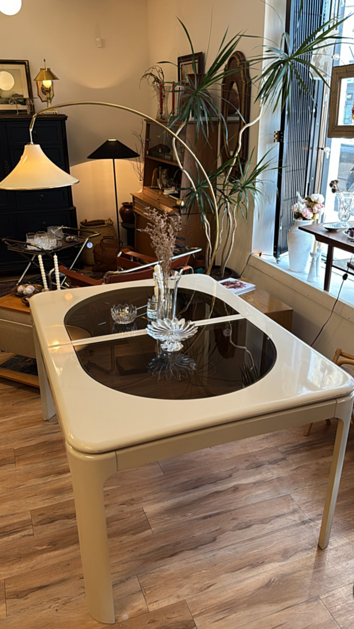 Retro Ivory Lacquer Dining Table