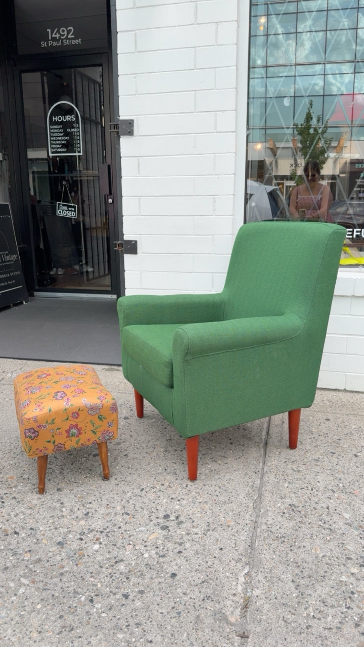 Mid Century Style Accent Chair