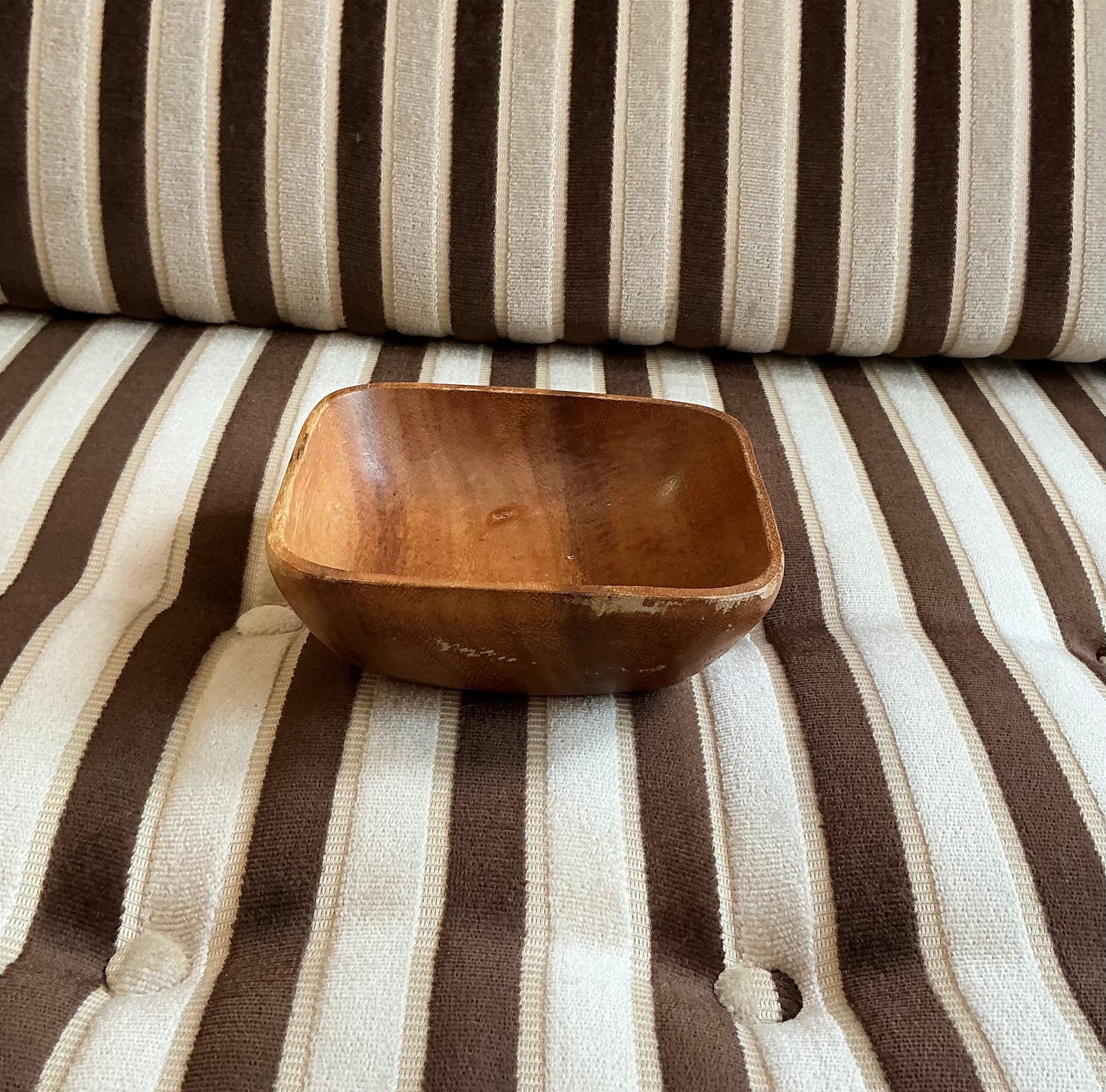 Vintage Acacia Wood 7-Piece Salad Bowl Set