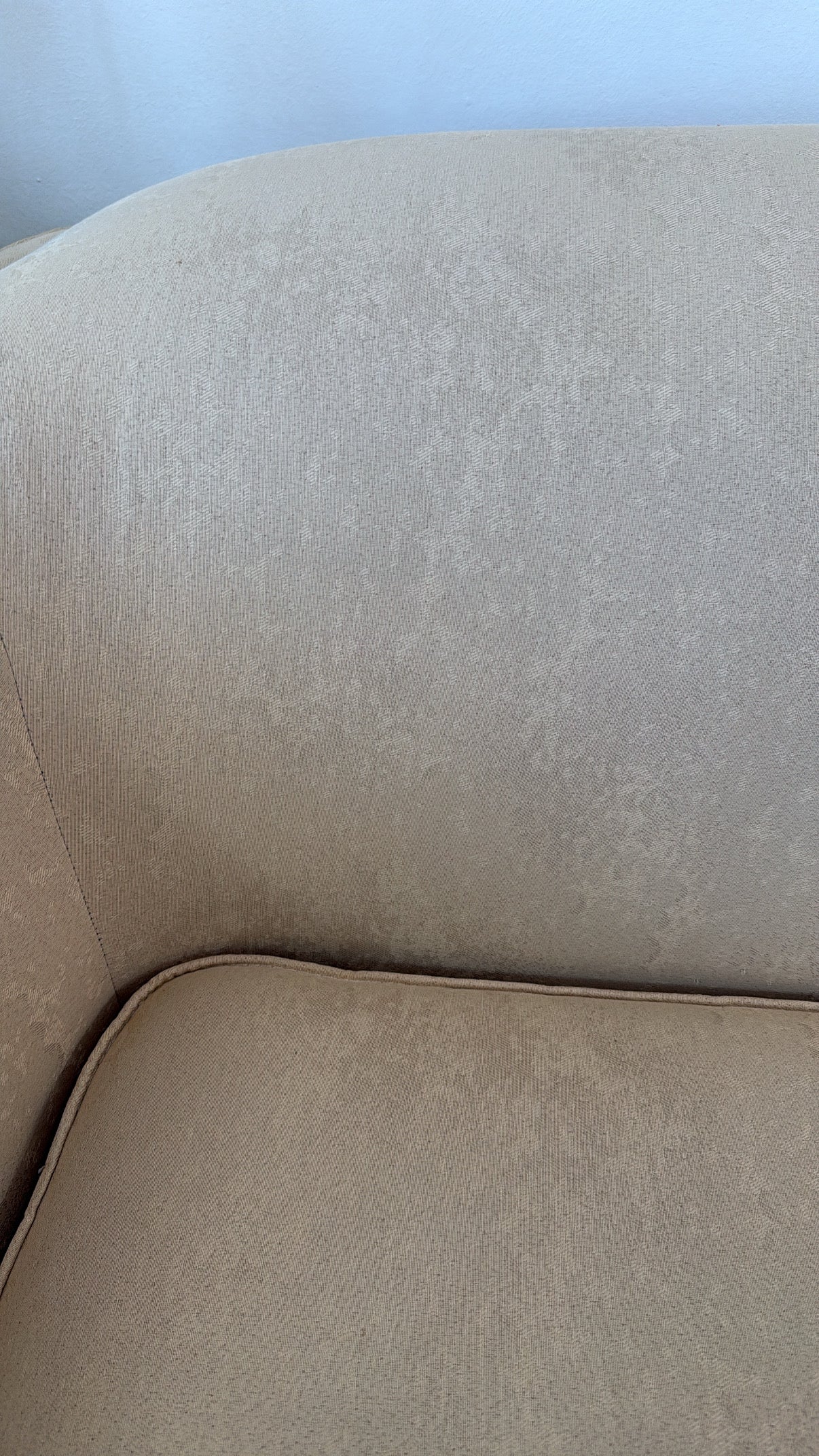 Vintage Cream Curved Slipper Sofa