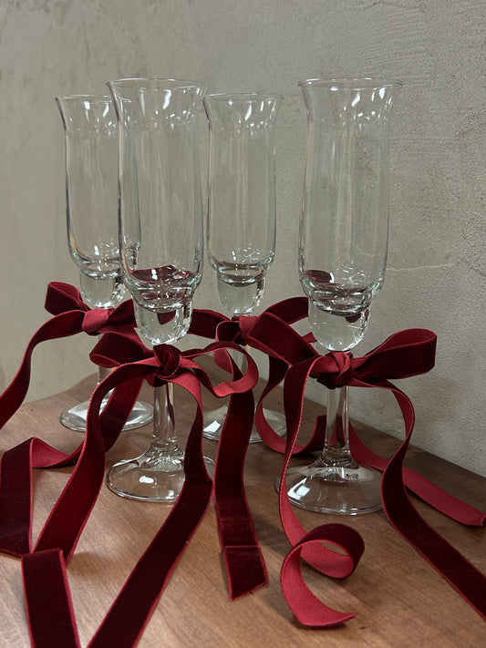 Dainty Champagne Flutes