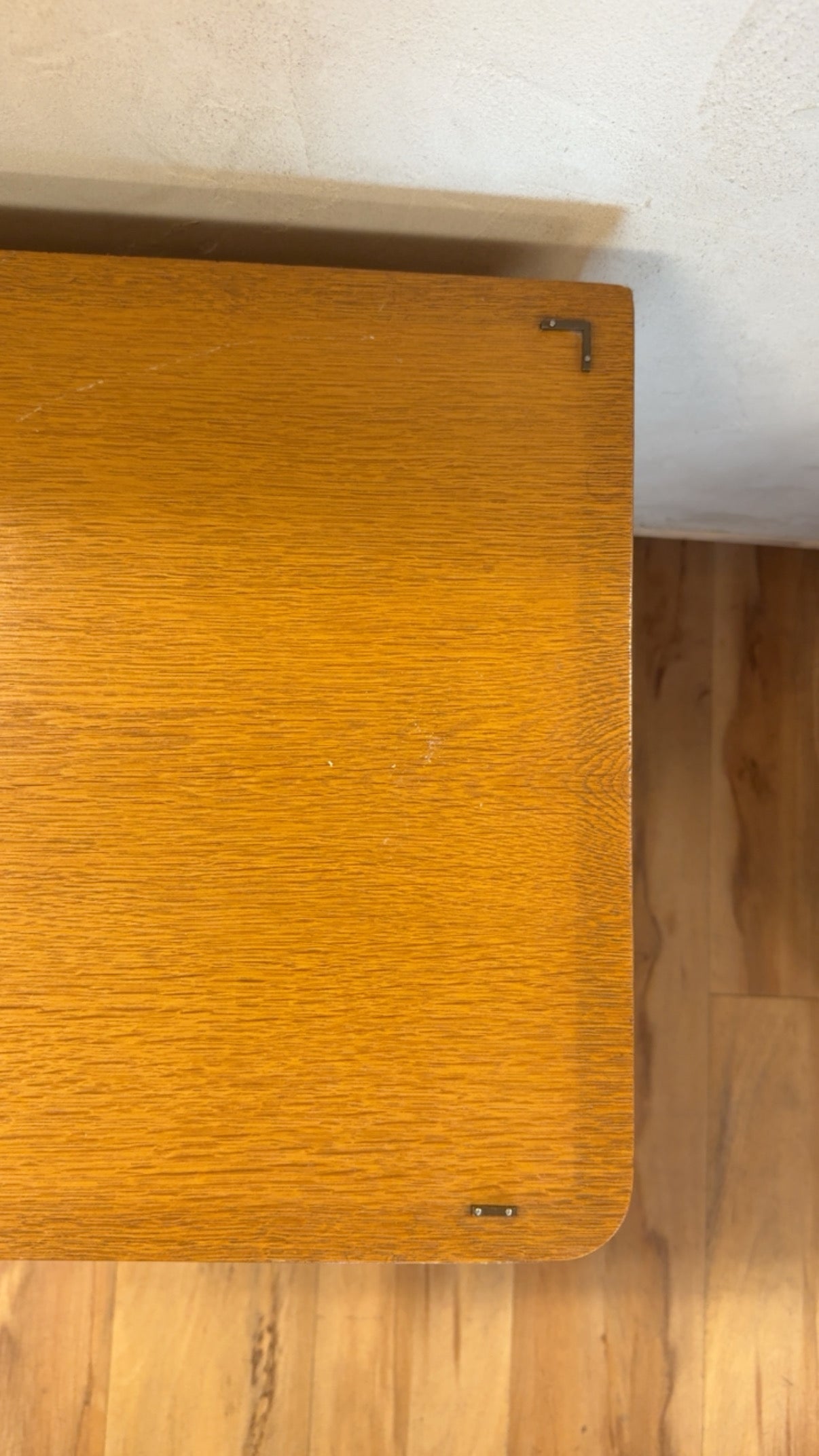 Mid-Century Modern Art Deco-Style Maple Wood Nightstands – Set of 2