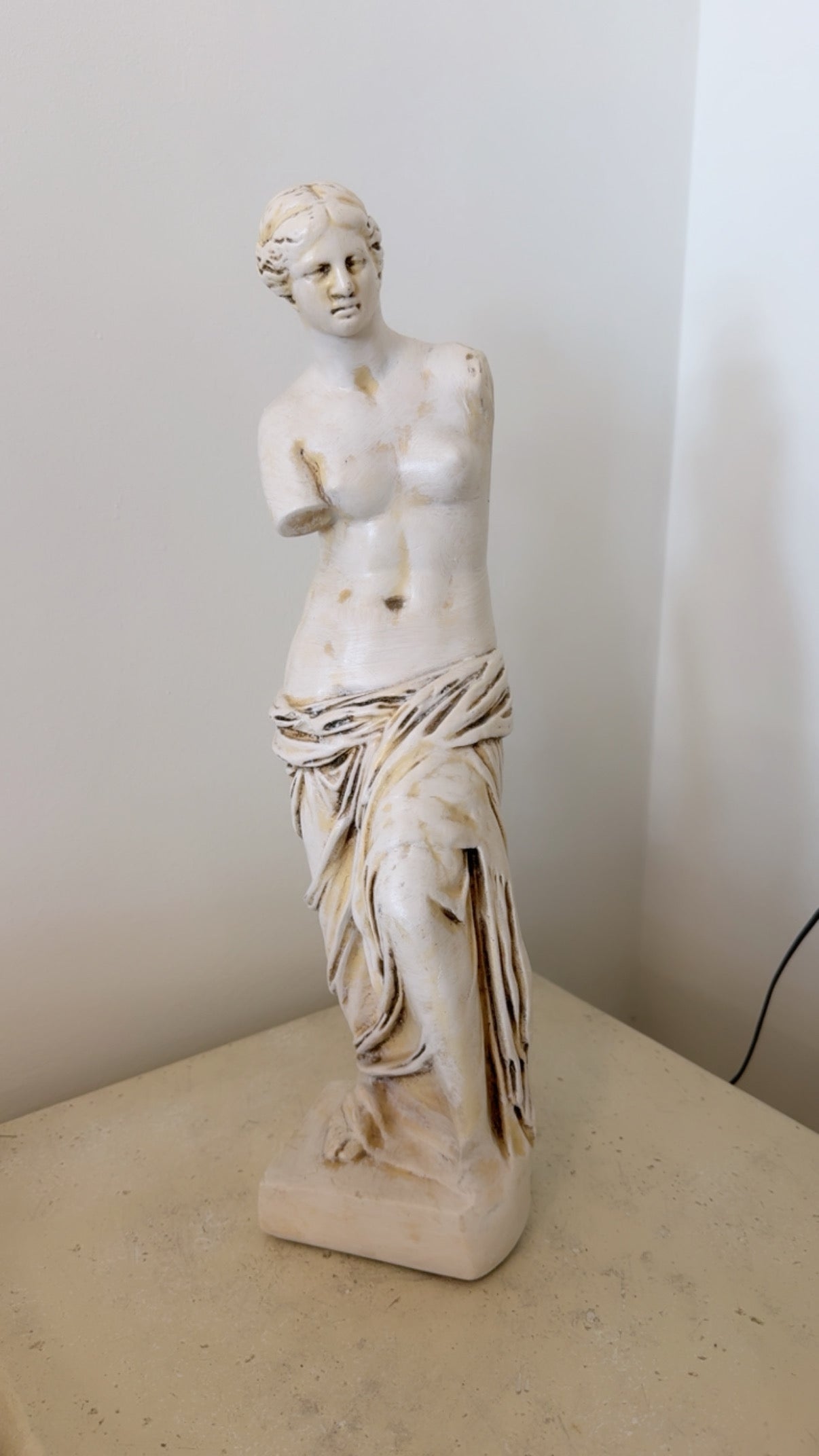 Vintage Venus de Milo Sculpture