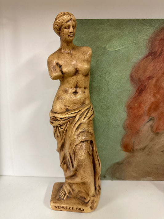 Venus De Milo Statue