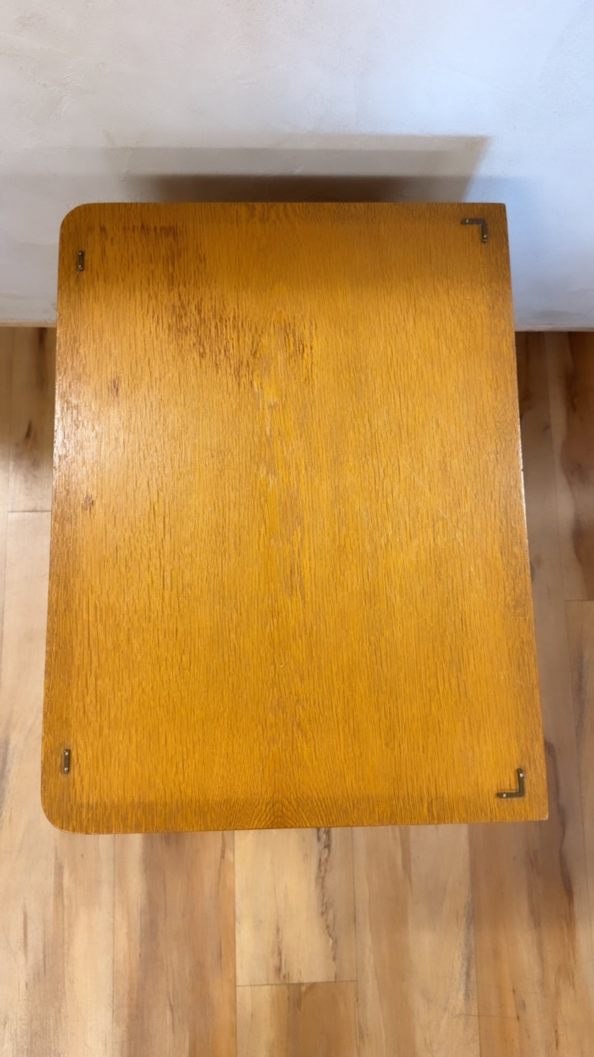 Mid-Century Modern Art Deco-Style Maple Wood Nightstands – Set of 2