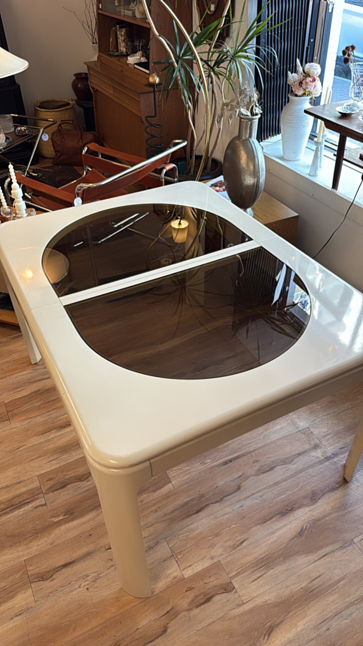 Retro Ivory Lacquer Dining Table