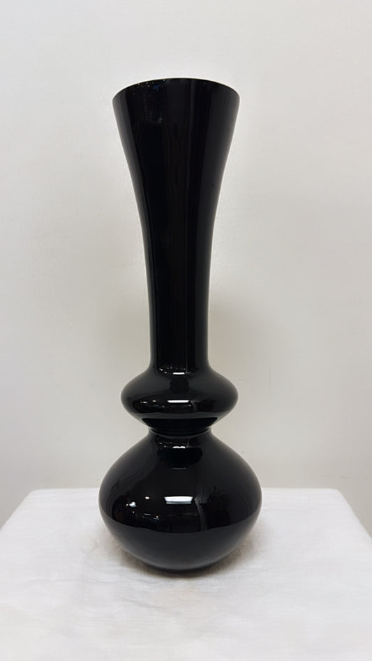 Black Modern Vase