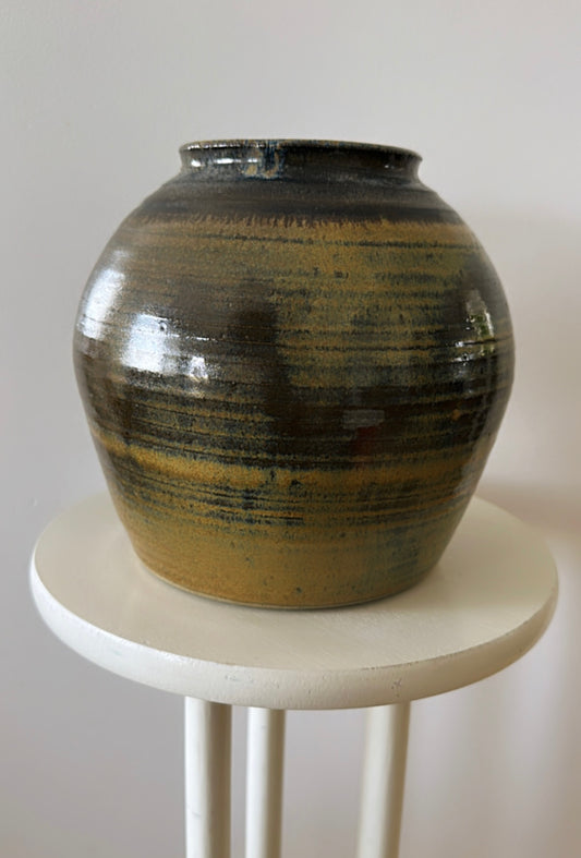 Vintage Pot/Vase
