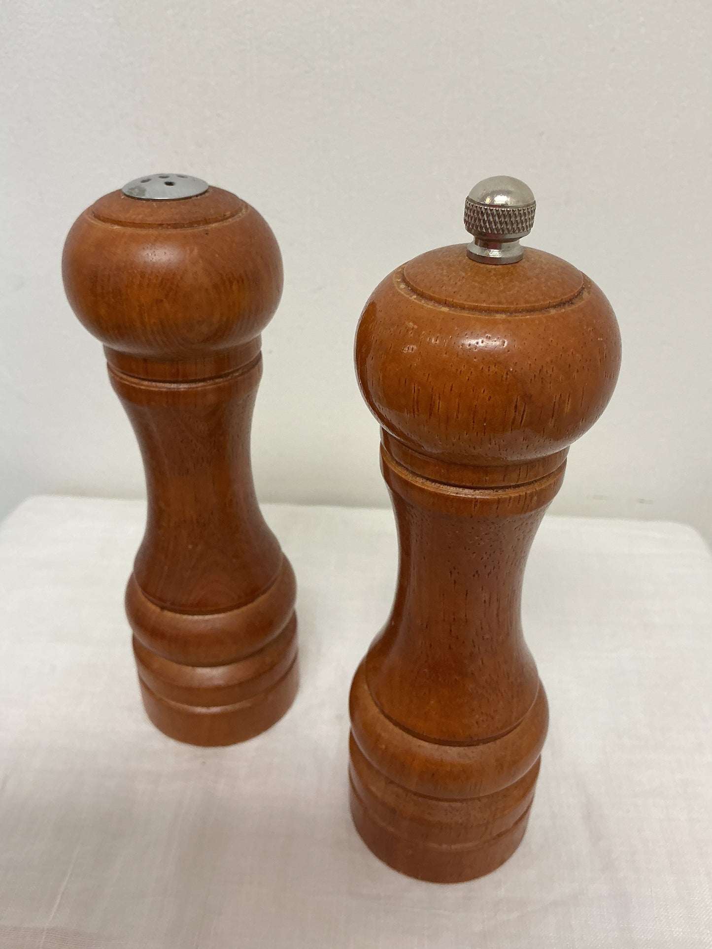 Wood Salt and Pepper Grinder Set