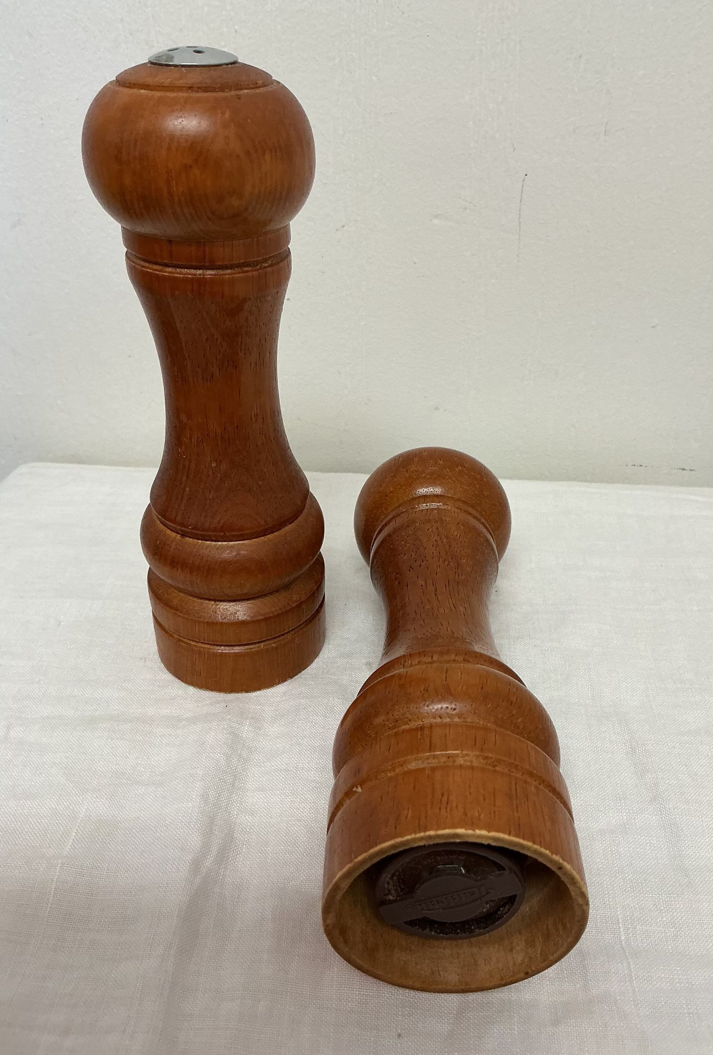 Wood Salt and Pepper Grinder Set