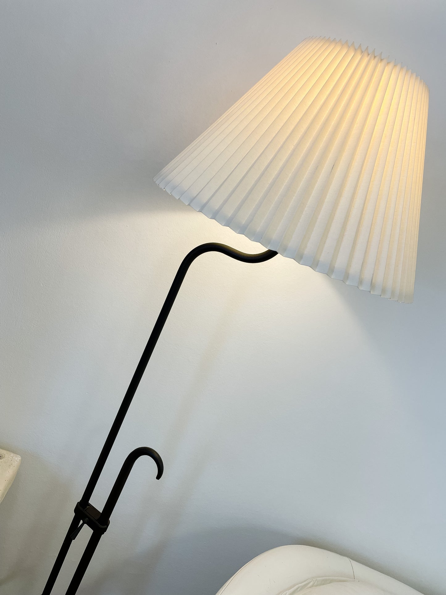 Curved Metal Lamp